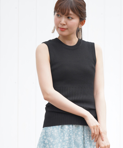 rps(アールピーエス)の「ノースリーブリブニットプルオーバー(タンクトップ・レディース・ブラック/オフホワイト/グリーン/ラベンダー/グレイッシュベージュ・M)」の15枚目の写真