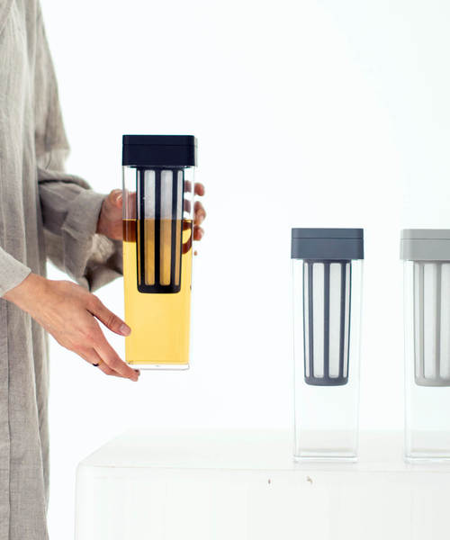 sarasa design（サラサデザイン）の「b2c ウォータージャグ 水出しフィルター付き（キッチンツール・レディース・ホワイト/チャコールグレー/ライトグレー/ブラック・ONESIZE）」の10枚目の写真