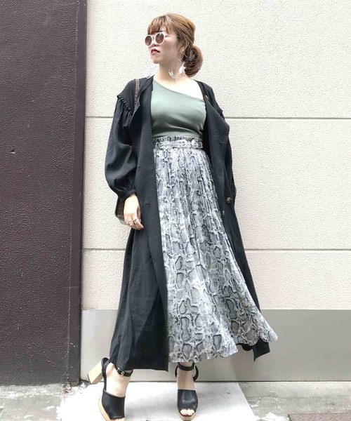 archives(アルシーヴ)の「2way袖ギャザーワンピース(ワンピース・レディース・ブラック/ベージュ/ピンク・MEDIUM)」の7枚目の写真