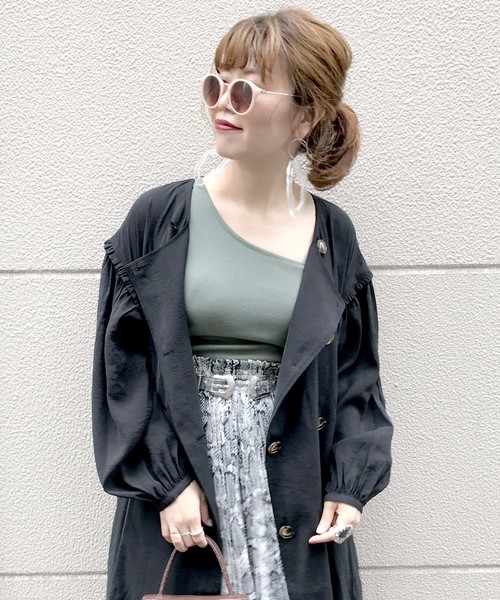 archives(アルシーヴ)の「2way袖ギャザーワンピース(ワンピース・レディース・ブラック/ベージュ/ピンク・MEDIUM)」の12枚目の写真