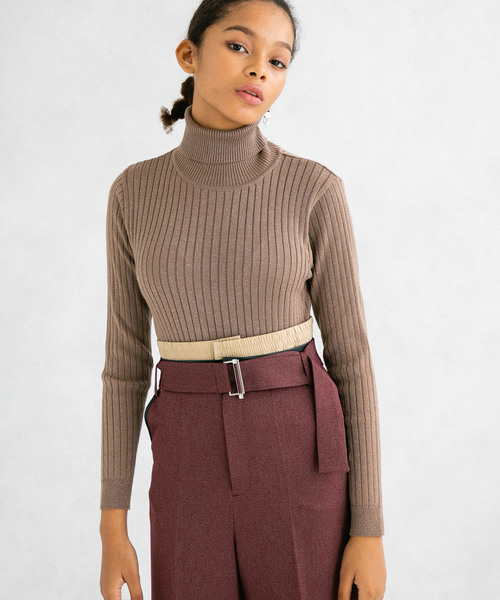 UNITED TOKYO(ユナイテッドトウキョウ)の「ラメワイドリブタートルネックニット(ニット/セーター・レディース・ブラック/オフホワイト/レッド/ブルー/ベージュ・1)」の11枚目の写真