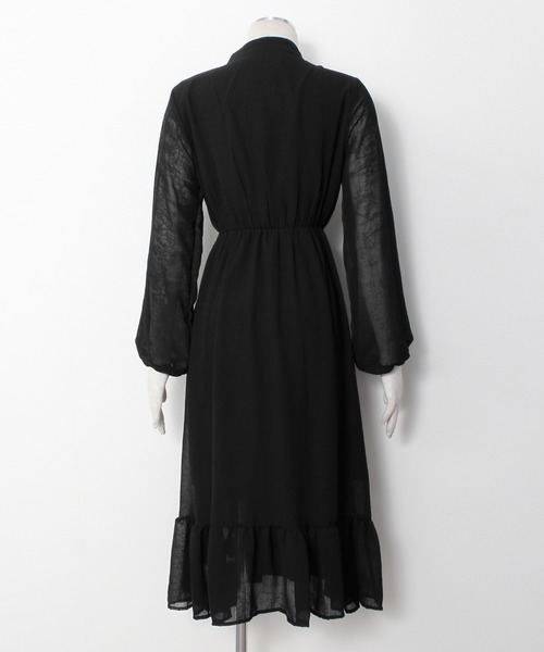 Grandeir(グランディール)の「シアースリーブ Vネック ミモレ丈 ワンピース(ワンピース・レディース・ブラック/ベージュ/オレンジ・M)」の12枚目の写真