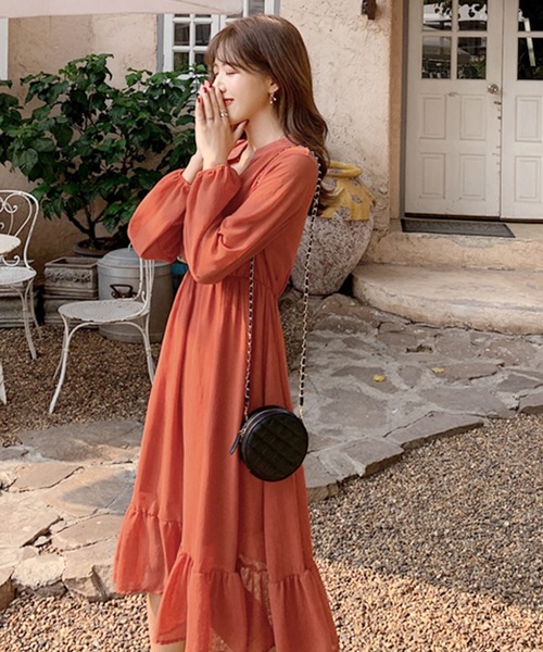 Grandeir(グランディール)の「シアースリーブ Vネック ミモレ丈 ワンピース(ワンピース・レディース・ブラック/ベージュ/オレンジ・M)」の10枚目の写真