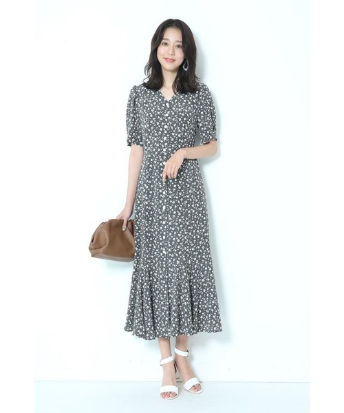 JUSGLITTY（ジャスグリッティー）の「フラワープリントフリル