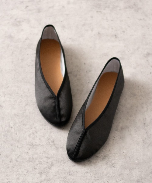 menue（メヌエ）の「チャイナシューズ／台湾シューズ（バレエシューズ・レディース・ブラック/グレー/ライトグリーン/ライトブラウン/ブラウン/ブラック系その他/ホワイト/ピンク・22.5cm/23.5cm/24.5cm/23.0cm/24.0cm/25.0cm）」の4枚目の写真