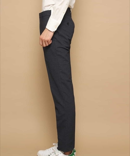 MICHEL KLEIN HOMME (ミッシェルクランオム)の「【洗える】パンツ(カラミハウンドツース)(その他パンツ・メンズ・ライトグレー/ネイビー・46/48/51)」の4枚目の写真