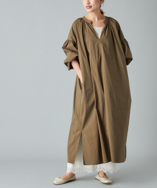 PUAL CE CIN（ピュアルセシン）の「Ｖネックワンピース（ワンピース・レディース・カーキ/グリーン/グレイッシュベージュ/ブラック・FREE）」の4枚目の写真