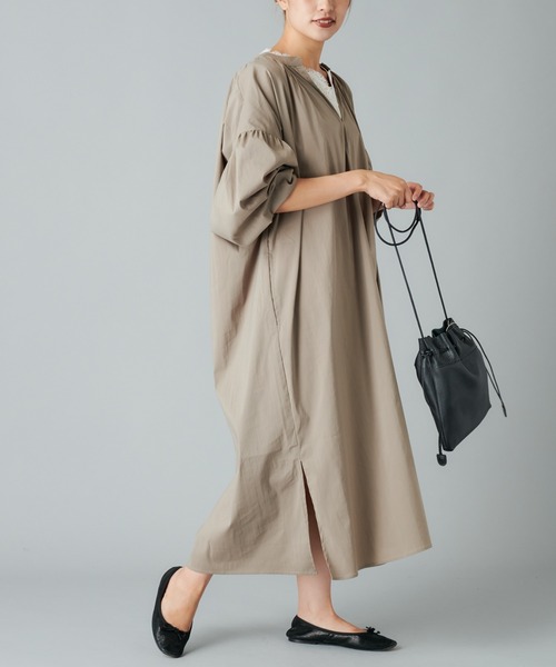 PUAL CE CIN（ピュアルセシン）の「Ｖネックワンピース（ワンピース・レディース・カーキ/グリーン/グレイッシュベージュ/ブラック・FREE）」の3枚目の写真