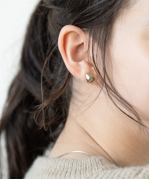 flowriri（フロウリリ）の「flowriri petit heart pierce（ピアス（両耳用）・レディース・シルバー/ゴールド・FREE）」の6枚目の写真