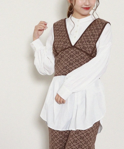 Cheek(チーク)の「12Gジャガードニットビスチェ(ニット/セーター・レディース・ベージュ/ブラウン・MEDIUM)」の14枚目の写真