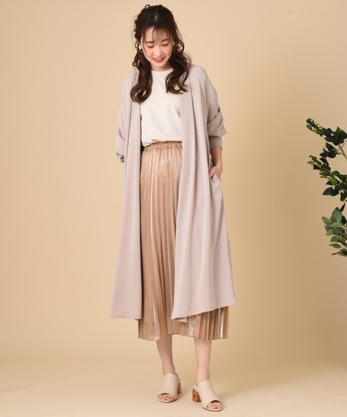 INTERPLANET(インタープラネット)の「シェリーサテン袖口リブコート(ノーカラーコート・レディース・ベージュ/チャコールグレー/グレイッシュベージュ・FREE)」の7枚目の写真