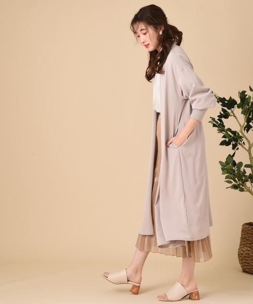 INTERPLANET(インタープラネット)の「シェリーサテン袖口リブコート(ノーカラーコート・レディース・ベージュ/チャコールグレー/グレイッシュベージュ・FREE)」の9枚目の写真