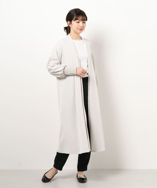 INTERPLANET(インタープラネット)の「シェリーサテン袖口リブコート(ノーカラーコート・レディース・ベージュ/チャコールグレー/グレイッシュベージュ・FREE)」の22枚目の写真