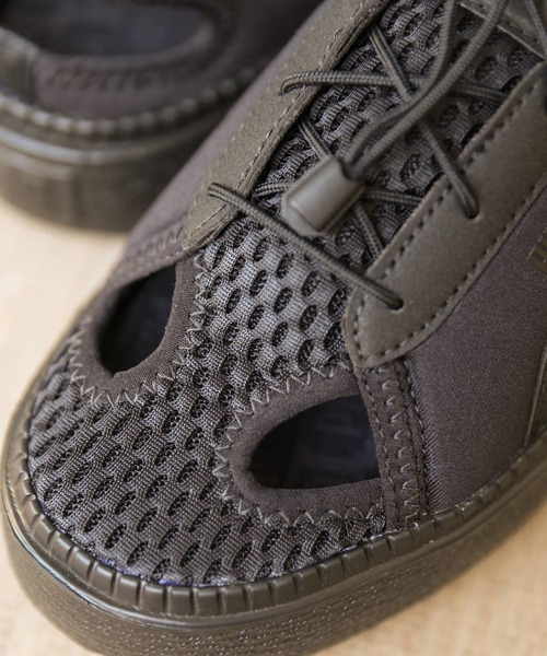 PUMA（プーマ）の「PUMA PLATFORM TRACE LITE MULE / プーマ プラットフォーム トレース ライト ミュール（スニーカー・レディース・ブラック/ホワイト・23.5cm/24.0cm/24.5cm/22.5cm/22.0cm/25.0cm/23.0cm）」の7枚目の写真