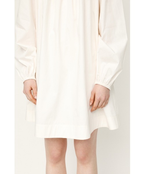 SLY（スライ）の「TUCK SMOCK DRESS/タックドレス（ワンピース・レディース・ブラック/ベージュ/ホワイト・1/2）」の21枚目の写真