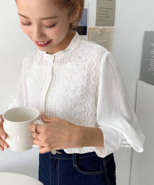 moment+（モーメントプラス）の「【累計販売枚数4万枚突破！】シフォンジョーゼットスタンドカラーフロントレースシャツ（シャツ/ブラウス・レディース・ブラック/オフホワイト/グレイッシュベージュ/カーキ/ベージュ/パープル・M/L）」の10枚目の写真