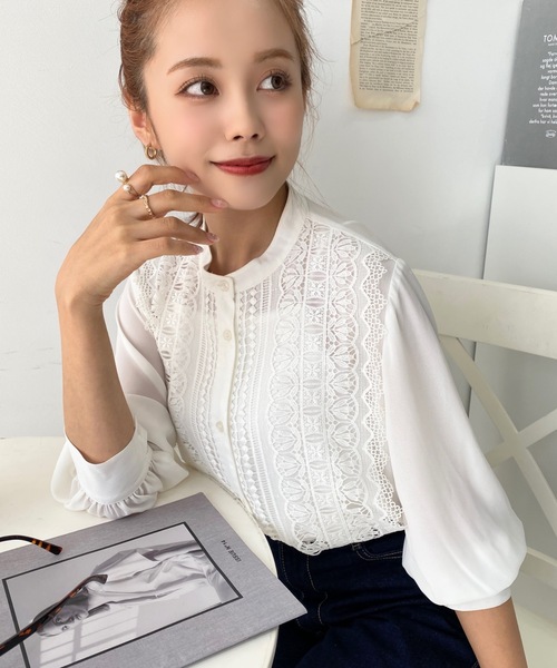 moment+（モーメントプラス）の「【累計販売枚数4万枚突破！】シフォンジョーゼットスタンドカラーフロントレースシャツ（シャツ/ブラウス・レディース・ブラック/オフホワイト/グレイッシュベージュ/カーキ/ベージュ/パープル・M/L）」の7枚目の写真