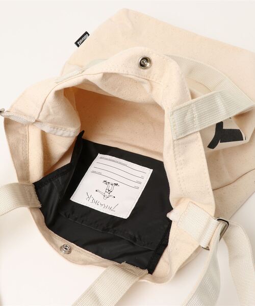 THRASHER(スラッシャー)の「TOTE SHOULDER M BAG/スラッシャーコットンキャンバストートバッグ(トートバッグ・メンズ・ブラック系その他2/ホワイト系その他2/ホワイト系その他3/ブラック系その他3/ホワイト×ブルー/ホワイト×レッド/ホワイト/ホワイト×ブラック/ブラック×ホワイト/ブラック×ブラック/ブラック系その他/ブラック×グリーン/ブラック×ピンク/ブラック×レッド・FREE)」の17枚目の写真