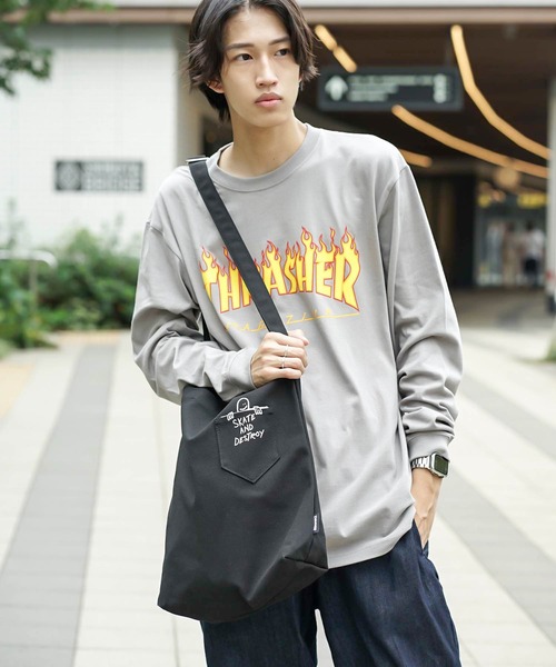 THRASHER(スラッシャー)の「TOTE SHOULDER M BAG/スラッシャーコットンキャンバストートバッグ(トートバッグ・メンズ・ブラック系その他2/ホワイト系その他2/ホワイト系その他3/ブラック系その他3/ホワイト×ブルー/ホワイト×レッド/ホワイト/ホワイト×ブラック/ブラック×ホワイト/ブラック×ブラック/ブラック系その他/ブラック×グリーン/ブラック×ピンク/ブラック×レッド・FREE)」の9枚目の写真