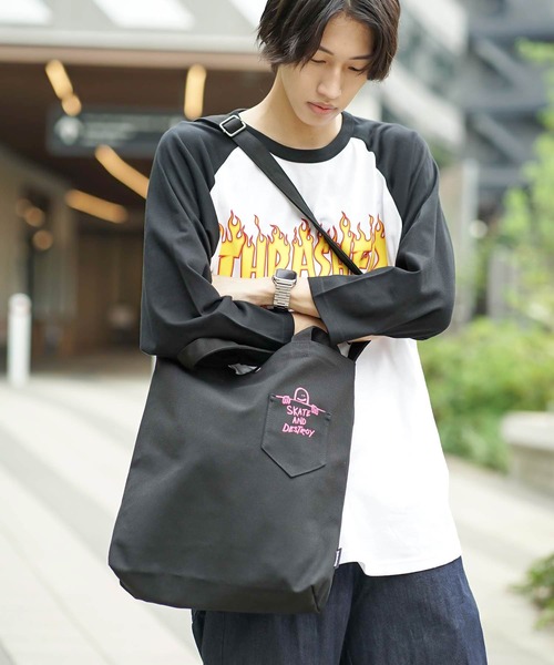 THRASHER(スラッシャー)の「TOTE SHOULDER M BAG/スラッシャーコットンキャンバストートバッグ(トートバッグ・メンズ・ブラック系その他2/ホワイト系その他2/ホワイト系その他3/ブラック系その他3/ホワイト×ブルー/ホワイト×レッド/ホワイト/ホワイト×ブラック/ブラック×ホワイト/ブラック×ブラック/ブラック系その他/ブラック×グリーン/ブラック×ピンク/ブラック×レッド・FREE)」の12枚目の写真
