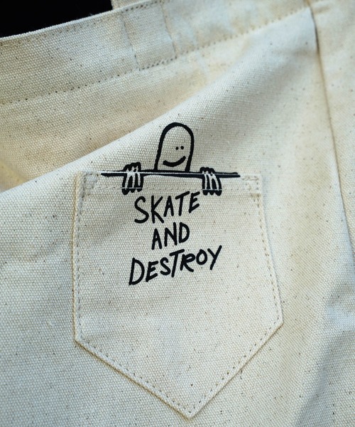 THRASHER(スラッシャー)の「TOTE SHOULDER M BAG/スラッシャーコットンキャンバストートバッグ(トートバッグ・メンズ・ブラック系その他2/ホワイト系その他2/ホワイト系その他3/ブラック系その他3/ホワイト×ブルー/ホワイト×レッド/ホワイト/ホワイト×ブラック/ブラック×ホワイト/ブラック×ブラック/ブラック系その他/ブラック×グリーン/ブラック×ピンク/ブラック×レッド・FREE)」の19枚目の写真