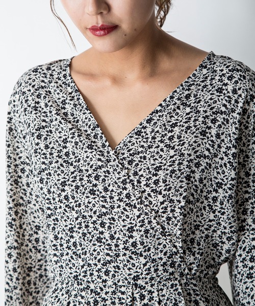 MILLION CARATS（ミリオンカラッツ）の「【STYLE4】ヴィンテージフラワーワンピース（ワンピース・レディース・ブラック・FREE）」の2枚目の写真