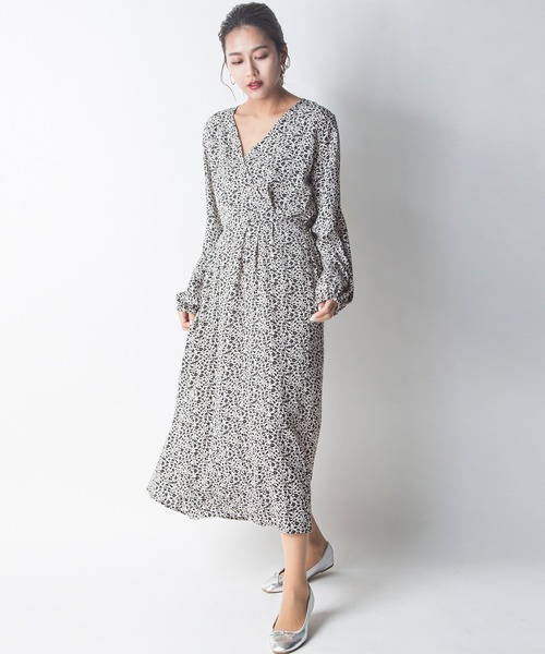 MILLION CARATS（ミリオンカラッツ）の「【STYLE4】ヴィンテージフラワーワンピース（ワンピース・レディース・ブラック・FREE）」の13枚目の写真