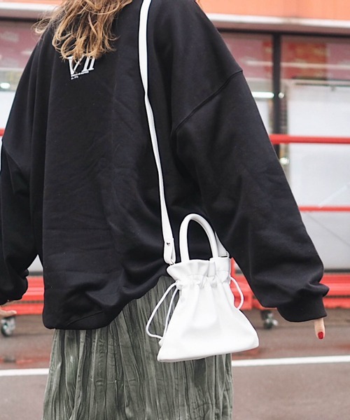 HWG_5（エイチダブルゴー）の「ミニ巾着バッグ（ショルダーバッグ・レディース・ブラック/ベージュ/アイボリー・FREE）」の6枚目の写真