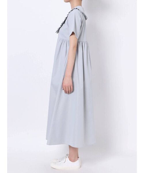 merry jenny（メリージェニー）の「フリルbigカラーミモレワンピース（ワンピース・レディース・ライトブルー/ブラック/ベージュ・FREE）」の12枚目の写真