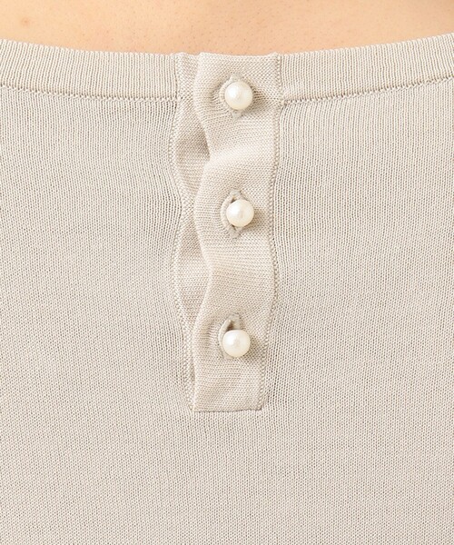 J.PRESS（ジェイプレス）の「【UVカット・洗える】Functional Cotton Blend プリーツ ニット（ニット/セーター・レディース・スモーキーグリーン系/ピンク系/ベージュ系/ダークブラウン系・LARGE/MEDIUM）」の5枚目の写真