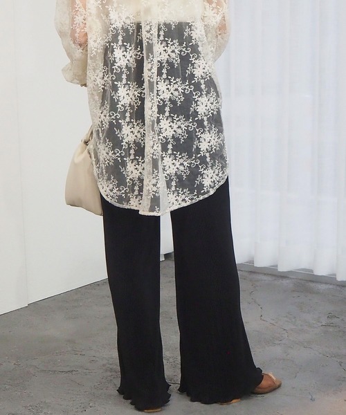 tiptop（ティップトップ）の「セミフレアカットプリーツパンツ（その他パンツ・レディース・アイボリー/ブラック/グレイッシュベージュ/ライトグリーン/A/B・FREE）」の17枚目の写真