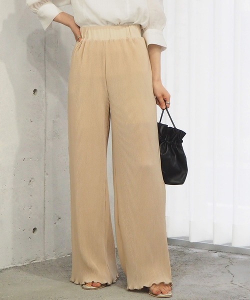 tiptop（ティップトップ）の「セミフレアカットプリーツパンツ（その他パンツ・レディース・アイボリー/ブラック/グレイッシュベージュ/ライトグリーン/A/B・FREE）」の15枚目の写真