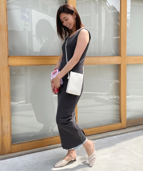 StyleSea（スタイルシー）の「バックVネックスリットワンピース（ワンピース・レディース・アイボリー/サーモンピンク/チャコール・FREE）」の19枚目の写真
