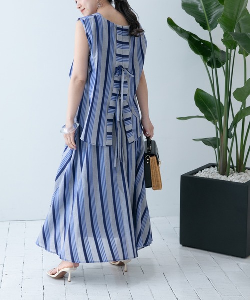 Eimee Law(エイミーロウ)の「バックオープン ストライプレイヤードドレス(ワンピース・レディース・ブルー/ダークネイビー・38)」の2枚目の写真