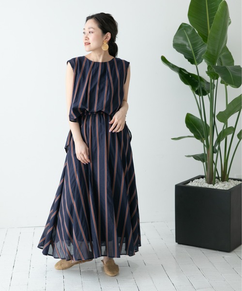 Eimee Law(エイミーロウ)の「バックオープン ストライプレイヤードドレス(ワンピース・レディース・ブルー/ダークネイビー・38)」の6枚目の写真