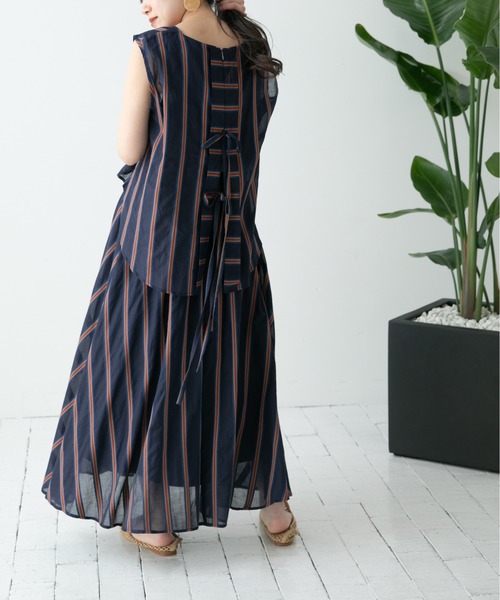 Eimee Law(エイミーロウ)の「バックオープン ストライプレイヤードドレス(ワンピース・レディース・ブルー/ダークネイビー・38)」の12枚目の写真