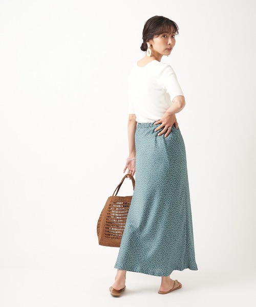 RIVE DROITE（リヴドロワ）の「縦長ラインでスタイルアップ　ハンマーサテンドットスカート（スカート・レディース・ミント/ブラック・36/38）」の10枚目の写真