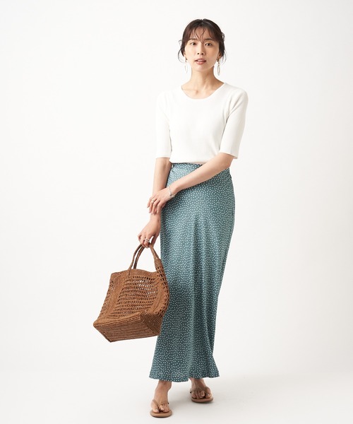 RIVE DROITE（リヴドロワ）の「縦長ラインでスタイルアップ　ハンマーサテンドットスカート（スカート・レディース・ミント/ブラック・36/38）」の8枚目の写真