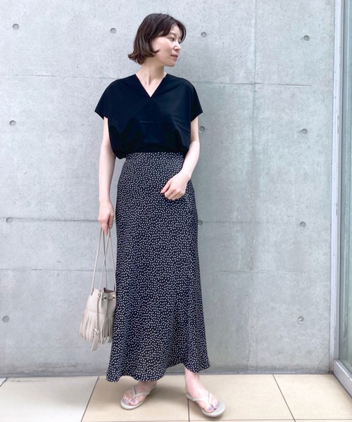 RIVE DROITE（リヴドロワ）の「縦長ラインでスタイルアップ　ハンマーサテンドットスカート（スカート・レディース・ミント/ブラック・36/38）」の15枚目の写真