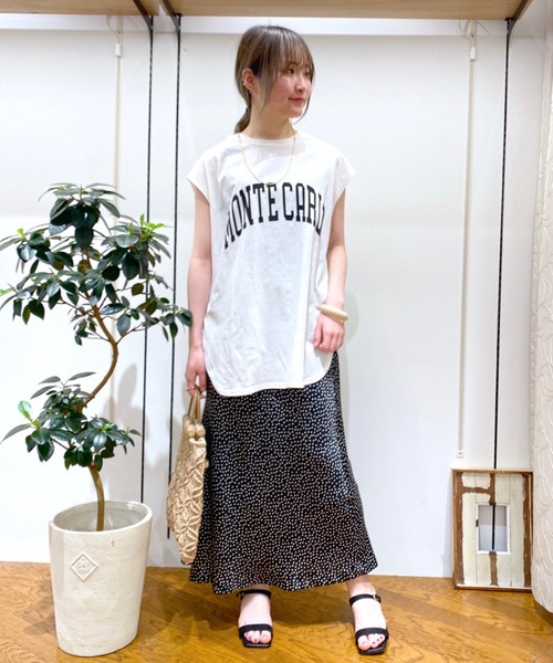 RIVE DROITE（リヴドロワ）の「縦長ラインでスタイルアップ　ハンマーサテンドットスカート（スカート・レディース・ミント/ブラック・36/38）」の16枚目の写真