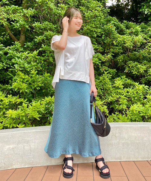 RIVE DROITE（リヴドロワ）の「縦長ラインでスタイルアップ　ハンマーサテンドットスカート（スカート・レディース・ミント/ブラック・36/38）」の21枚目の写真