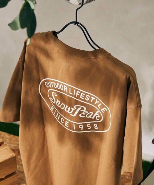 Snow Peak(スノーピーク)の「【Snow Peak×relume / スノーピーク】Circle Logo プリントTシャツ(Tシャツ/カットソー・メンズ・カーキ/ホワイト/ブラック/キャメル・MEDIUM/LARGE/SMALL)」の4枚目の写真