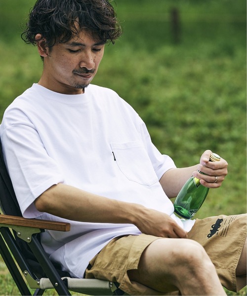 Snow Peak(スノーピーク)の「【Snow Peak×relume / スノーピーク】Circle Logo プリントTシャツ(Tシャツ/カットソー・メンズ・カーキ/ホワイト/ブラック/キャメル・MEDIUM/LARGE/SMALL)」の2枚目の写真