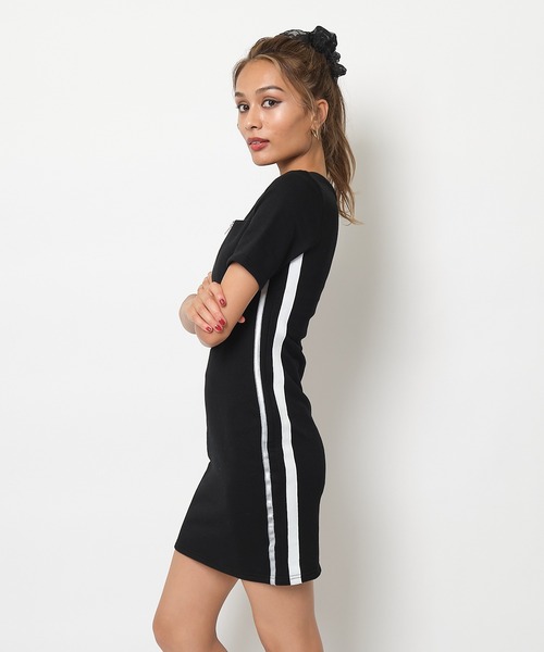 SPIRALGIRL（スパイラルガール）の「サイドラインミニ裏毛ワンピース（ワンピース・レディース・ブラック/グレー・FREE）」の7枚目の写真