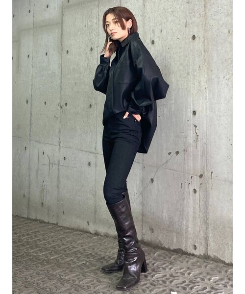 EMODA（エモダ）の「ヴィーガンレザーシャツ（シャツ/ブラウス・レディース・ブラック/ブラウン/イエロー/アイボリー・FREE）」の21枚目の写真