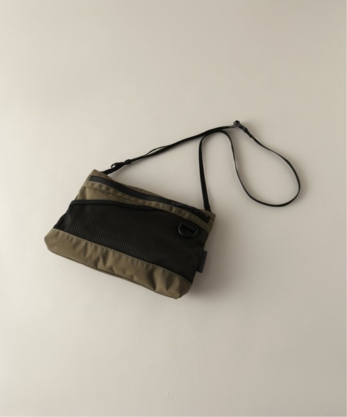 JOURNAL STANDARD relume（ジャーナルスタンダード　レリューム）の「【Snow Peak/ スノーピーク】Everyday Use サコッシュ（ショルダーバッグ・メンズ・ブラック/キャメル・FREE）」の2枚目の写真