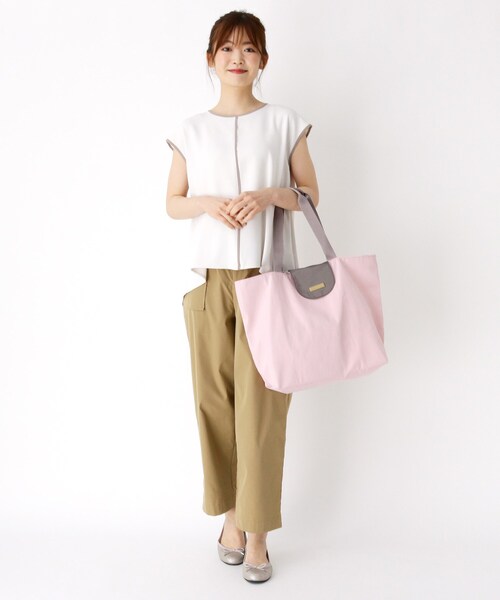 LAURA ASHLEY(ローラアシュレイ)の「パルテール柄 ポーチ付きトートバッグ(トートバッグ・レディース・チャコール/ピンク系5・00)」の12枚目の写真