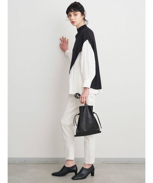 ELENDEEK（エレンディーク）の「アシメプリーツブラウスセットニット（ニット/セーター・レディース・ライトベージュ/ブラック・FREE）」の5枚目の写真