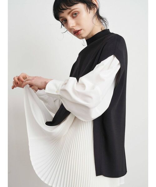 ELENDEEK（エレンディーク）の「アシメプリーツブラウスセットニット（ニット/セーター・レディース・ライトベージュ/ブラック・FREE）」の6枚目の写真