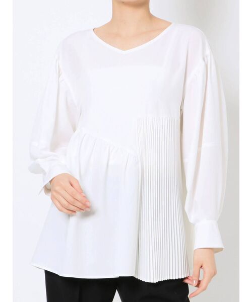 ELENDEEK（エレンディーク）の「アシメプリーツブラウスセットニット（ニット/セーター・レディース・ライトベージュ/ブラック・FREE）」の14枚目の写真